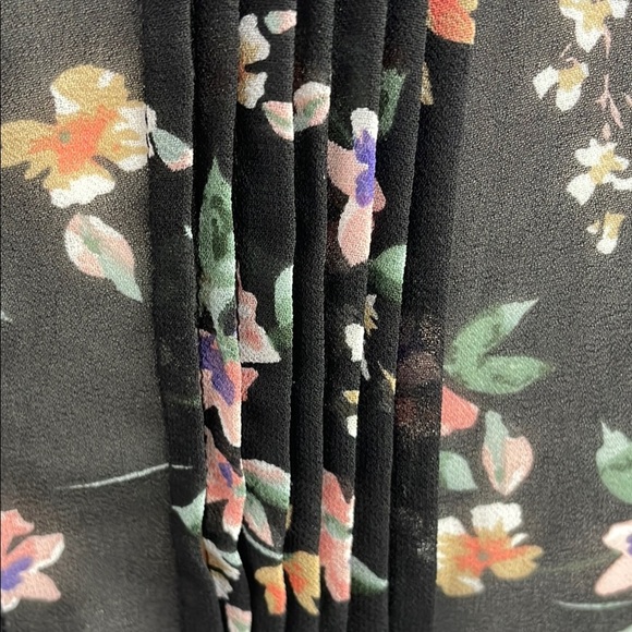 Point Zero Black Pink Floral Button Down Pleated Font & Back Tie at Back Size M - Picture 8 of 11